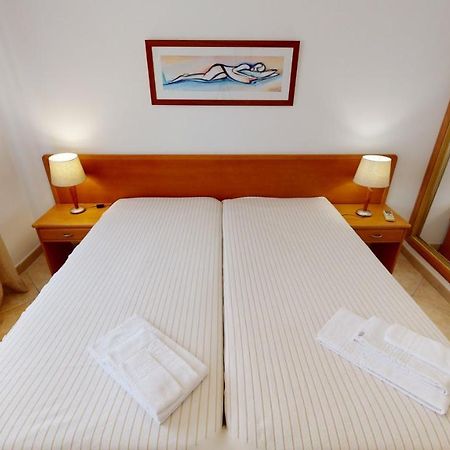 Praia Da Lota Resort - Beachfront Apartments Manta Rota Buitenkant foto