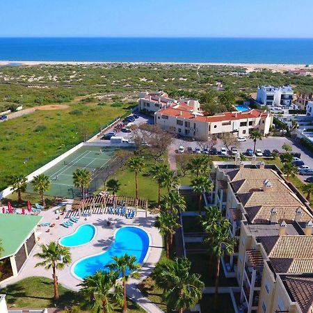 Praia Da Lota Resort - Beachfront Apartments Manta Rota Buitenkant foto