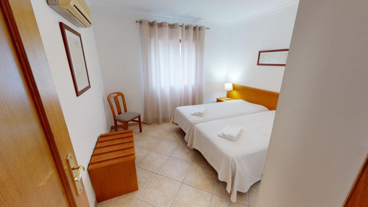 Praia Da Lota Resort - Beachfront Apartments Manta Rota Buitenkant foto