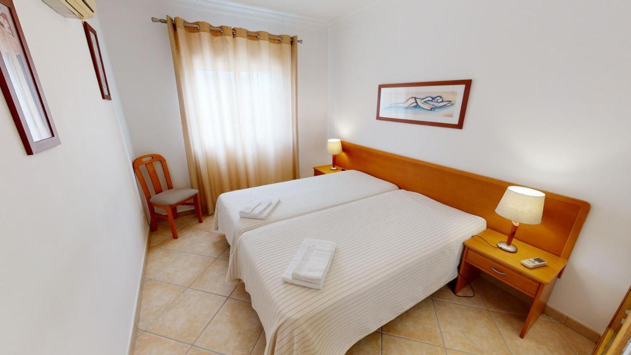 Praia Da Lota Resort - Beachfront Apartments Manta Rota Buitenkant foto