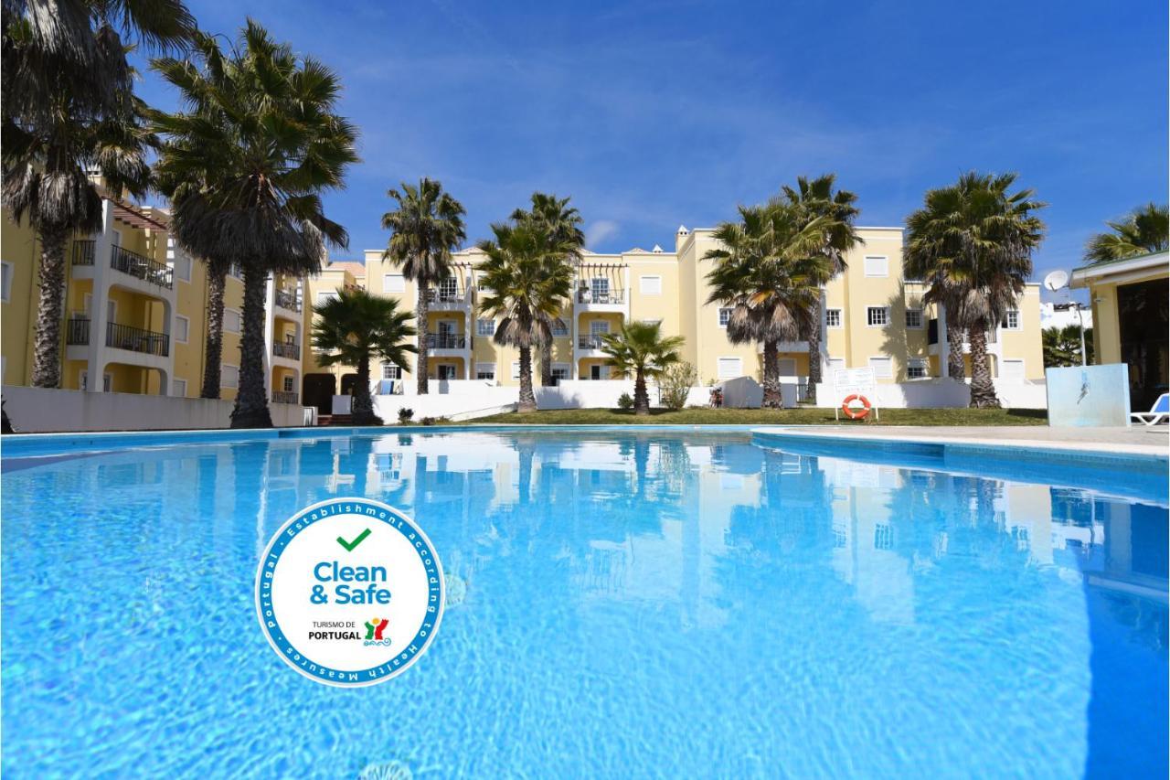 Praia Da Lota Resort - Beachfront Apartments Manta Rota Buitenkant foto